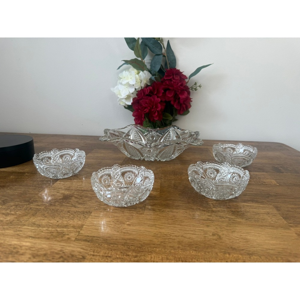 Vintage Pressed Glass Serving Bowl Set Berry Dessert Bowls‎ Starburst Pattern
